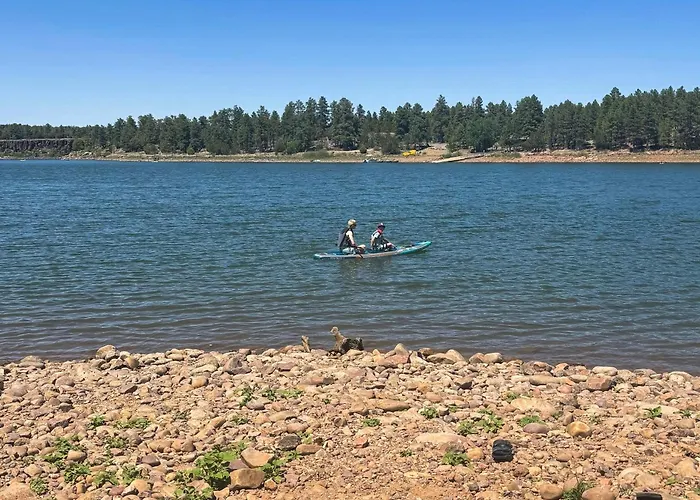 Holiday home Lake-view Gem W/ Outdoor Entertainment In Show *